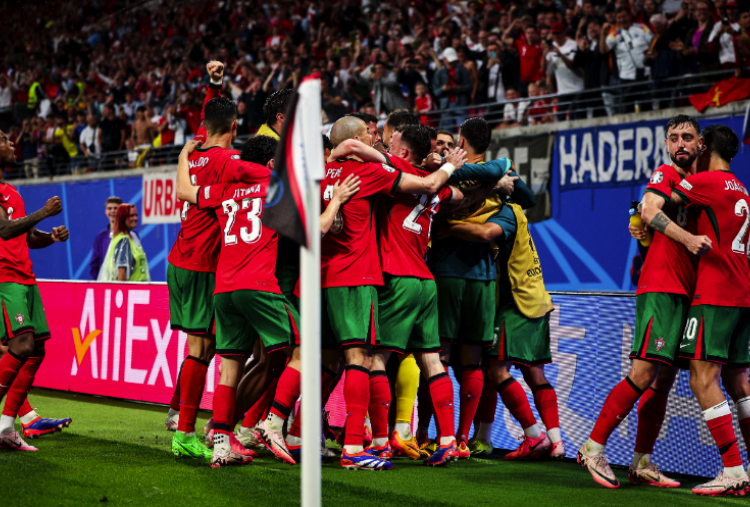 Portugal vs Polandia 5-1: Ronaldo Menggila, Selecao Berpesta 