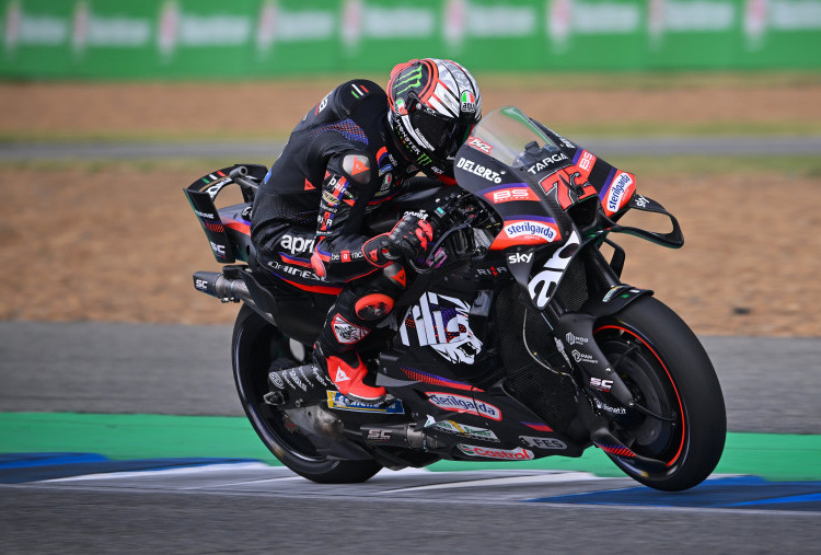 Hasil MotoGP Thailand 2026: Bezzecchi Menang 'Sekebon', Marc Marquez Apes karena Pecah Ban