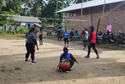 Jadikan Ajang Silaturahmi, Gelar Turnamen Bola Voli Putri