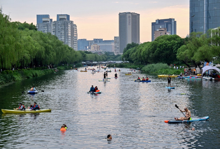 Ketika Udara Tiongkok Makin Bersih: Target Tinggi Berujung Keajaiban Besar