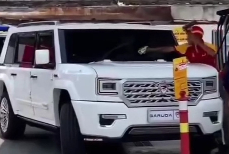 Viral Lagi, Maung Garuda Prabowo Isi Bensin di Shell, Bukti Pertamina Meragukan?