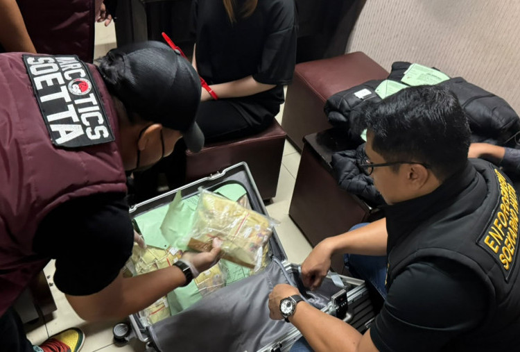 Ketamin 10,8 Kg Disamarkan dalam Kemasan Suplemen, Kurir Hong Kong Diciduk di Bandara Soetta