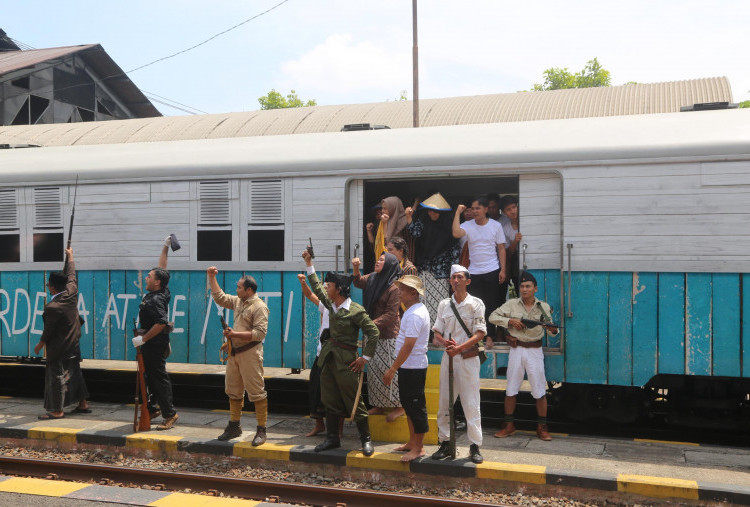 Kereta Api Surabaya Terakhir, Gugah Patriotisme Lewat Teatrikal Sejarah