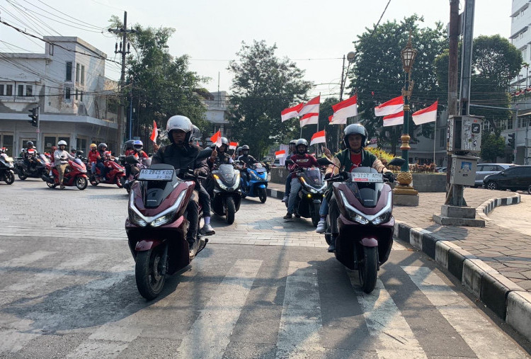 Bawa Semangat Merah Putih, Ribuan Bikers Honda PCX Konvoi Serentak Rayakan Hari Kemerdekaan