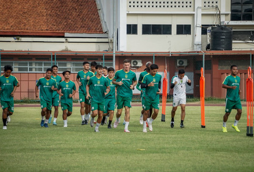 Jelang Persib vs Persebaya: Munster Bawa 22 Pemain, Ernando Ari, Malik Risaldi, dan Moh Rashid Langsung Gabung