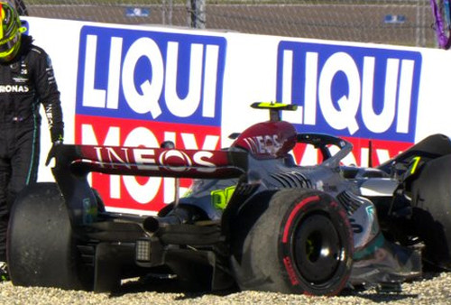 Formula1 Austria: Max Verstappen Rebut Pole Position, Lewis Hamilton Kecelakaan dan Sergio Perez Kena Pinalti