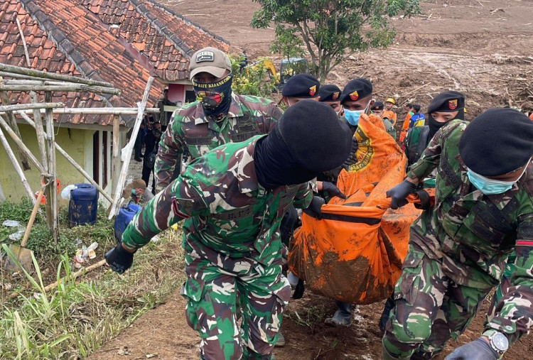 5 Jenazah Ditemukan Kembali, 15 Korban Longsor Cisarua Masih Dicari