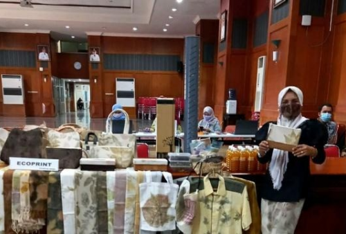 Pengusaha Perempuan Binaan BRI Dulang Untung dari Usaha Ecoprint