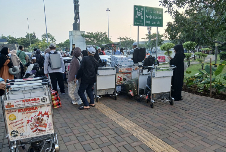 33 Ribu Jamaah Haji Tiba di Tanah Air, PPIH Imbau Tak Bawa Zamzam dalam Koper