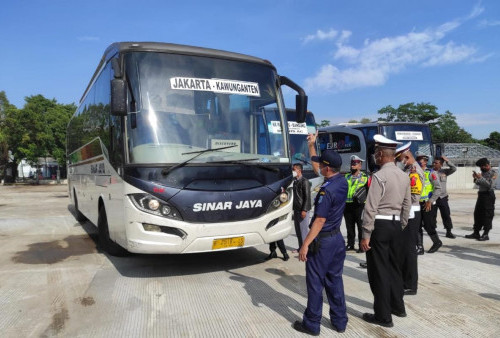 Petugas Gabungan Temukan Penyimpangan Bus Saat Ramcek
