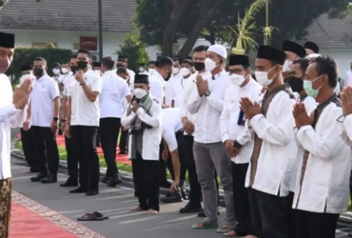 Presiden Joko Widodo Lebaran di Yogyakarta, Gelar Salat Ied di Halaman Gedung Agung
