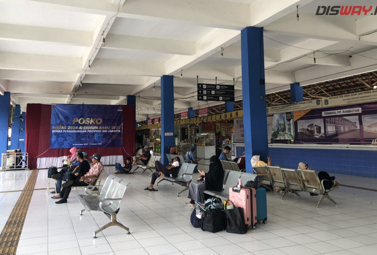 H+1 Natal, Begini Situasi di Terminal Kampung Rambutan