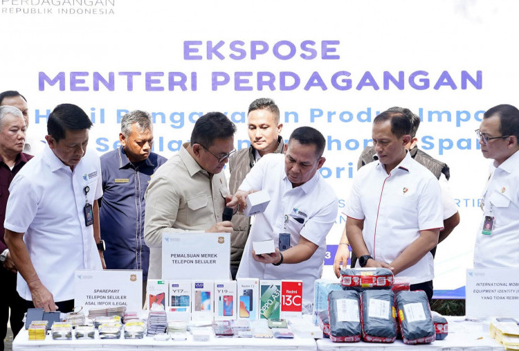 Mendag Bongkar Perdagangan Ponsel Ilegal di Cengkareng, Nilainya Capai Rp17 Miliar!