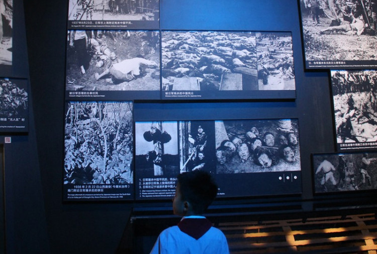 Harian Disway di China International Press Communication Center (CIPCC) (7): Tertegun Pedihnya Perang