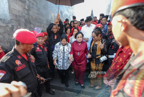 Selain Hasto, turut hadir perwakilan keluarga Sukarno dan beberapa tokoh politikus PDIP. Di antaranya adalah Sukmawati Soekarnoputri, Rommy Soekarno, Muhammad Putera Sukarno Al Haddad, Pramono Anung, Tri Rismaharini, dan Djarot Saiful Hidayat. Sejumlah kader PDIP di tingkat DPD dan DPC juga ikut hadir untuk mengikuti ziarah di Makam Bung Karno.