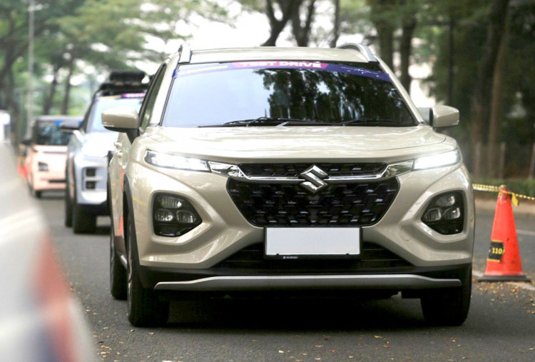 Kesempatan Dapat Emas Jajal Fronx di GIIAS 2025, Tes Drive Line Up Suzuki Dengan Hadiah Menarik
