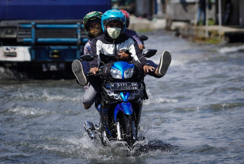 Kalau Sayang Kendaraan, Hindari Pantura Surabaya