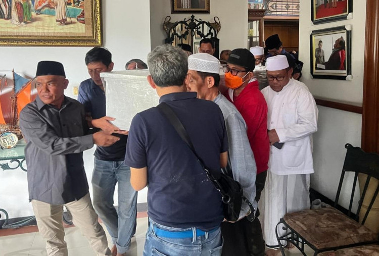 Insan Pers Berduka, Founder Fajar Media Group 'HM Alwi Hamu' Tutup Usia: Pelapor Media Terbesar di Luar Jawa