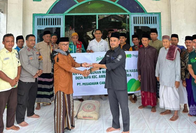 Pegadaian Rayakan Hari Buruh dengan Salurkan Bantuan untuk Masjid di Ambalawi Bima 