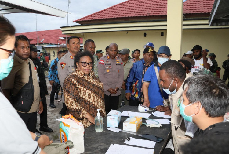 Wamendagri Ribka Pastikan Penanganan Pengungsi Jayawijaya Terkoordinasi