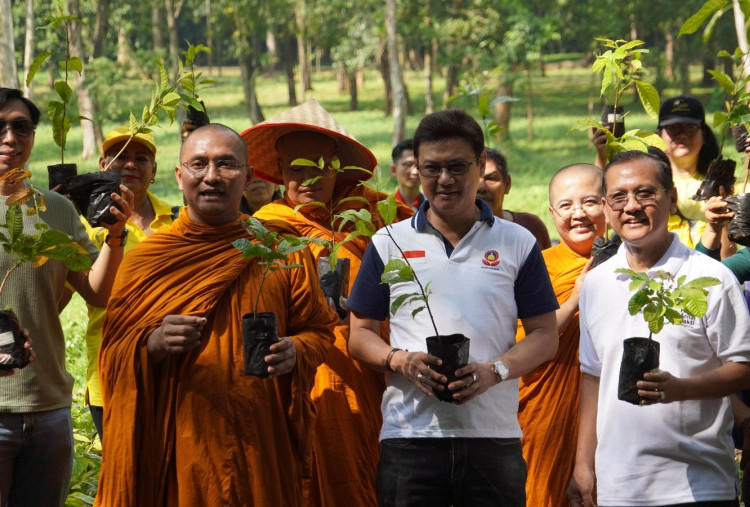 Ekoteologi Didorong hingga Akar Rumput, Dirjen Bimas Buddha: Dharma Harus Berdampak ke Lingkungan