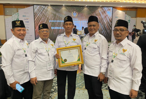 Baznas Surabaya Buka Program Beasiswa Khusus Santri 