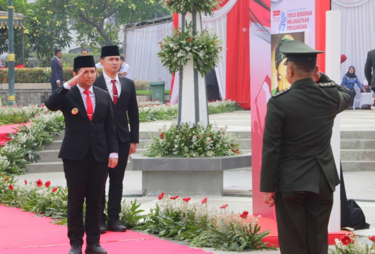Emil Dardak: Hari Pahlawan Momentum Perkuat Gotong Royong Masyarakat