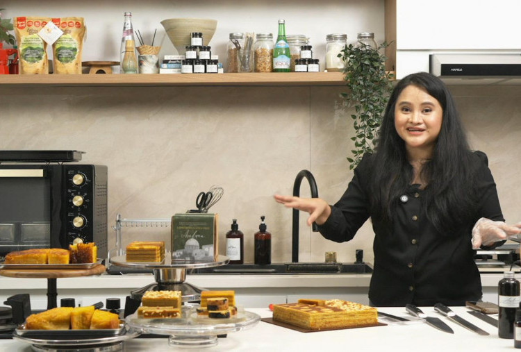 Tren Baking Gluten-Free Kian Digemari, Chef Risma Bagikan Resep Lapis Legit & Bika Ambon Sehat