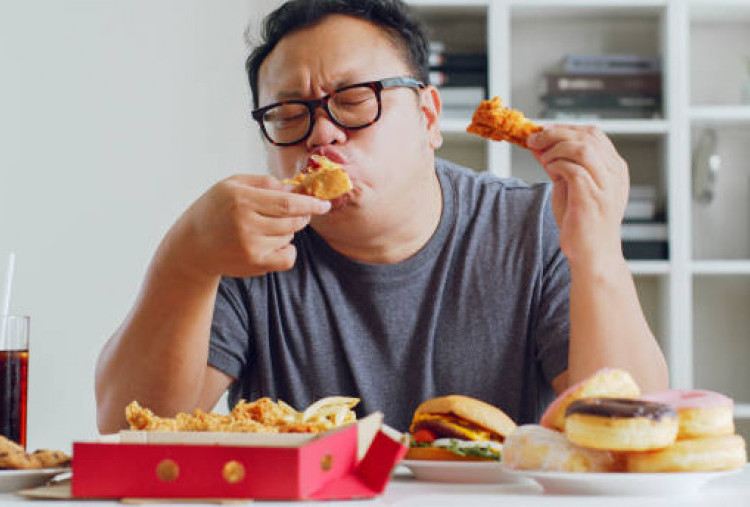 5 Makanan yang Menyebabkan Peradangan Tubuh