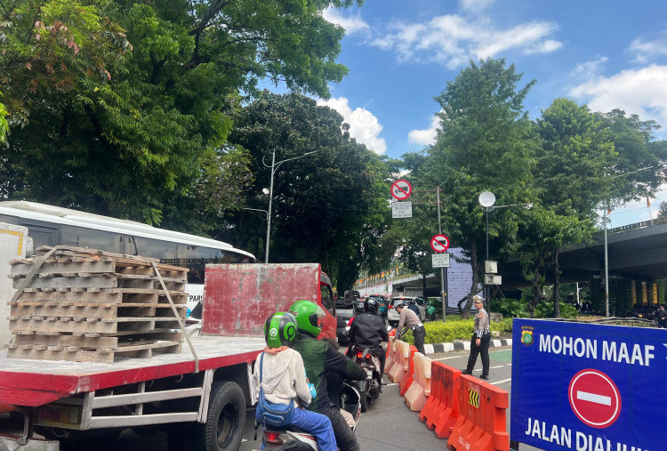 Warga Jakarta Siap-Siap! 3 Lokasi Jalan Mulai Dialihkan Imbas Demo Besar di DPR 28 Agustus 2025