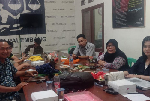 Kunjungi YLBHI-LBH Palembang, Krismonika Ceritakan Pengalaman Pahit Mendekam di Penjara