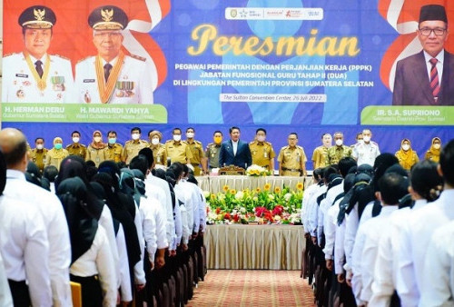 Gubernur Herman Deru Lantik 1748 PPPK Guru Tahap II 