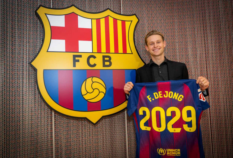Frenkie de Jong Perpanjang Kontrak di Barcelona, Tegaskan Ambisi Juara Liga Champions