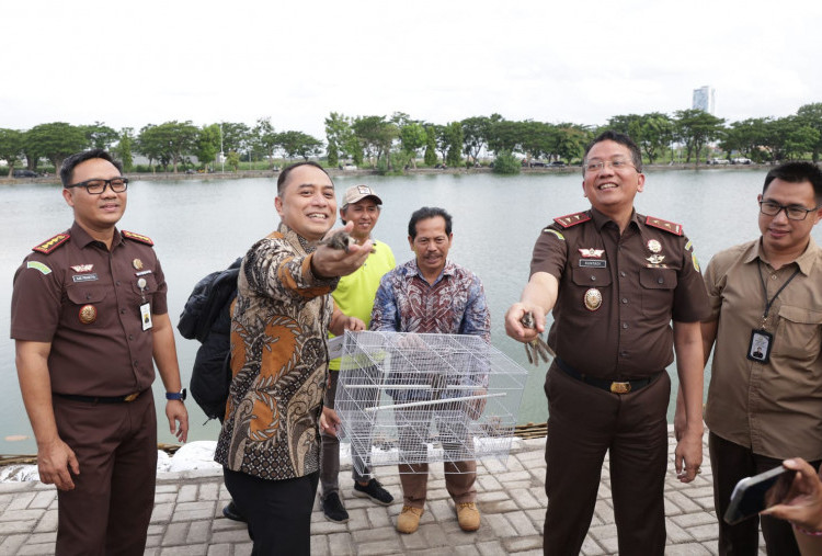 Waduk Unesa Disulap Jadi Penangkal Banjir dan Destinasi Wisata 