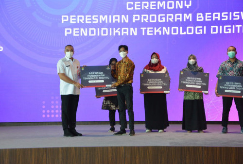 20 Lulusan SMA di Tangerang Dapat Beasiswa Pendidikan Teknologi Digital