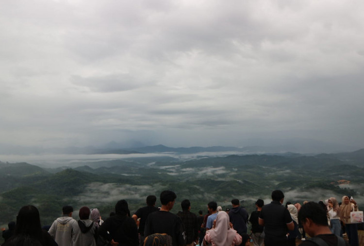 Harian Disway X Grand Qin Hotel (10-Habis): Pesona Meratus, Negeri di Atas Awan