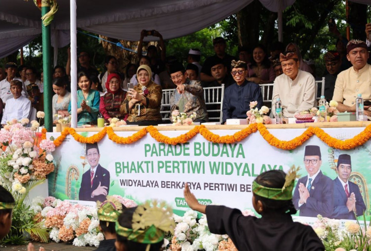 Menag Lepas Parade Bhakti Pertiwi Widyalaya, Gaungkan Pendidikan Berkarakter dan Ekoteologi