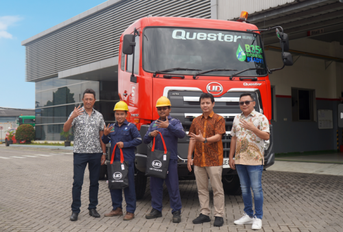 Maknai Ramadhan, UD Trucks Indonesia Apresiasi 1000 Pengemudi