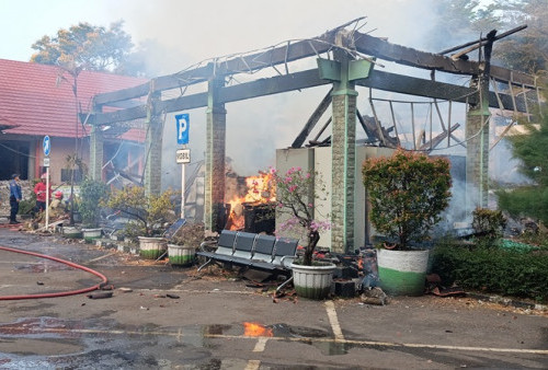 Pendopo Kecamatan di Bekasi Kebakaran, Dokumen Penting Hangus 