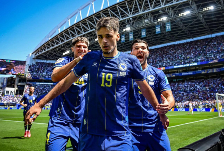 Bosnia vs Qatar 3-1: Sengatan Ermin Mahmic Kubur Mimpi Qatar