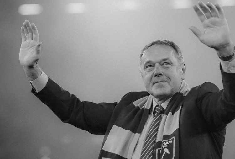 Sepak Bola Inggris Berduka, Legenda West Ham Ludek Miklosko Meninggal Dunia