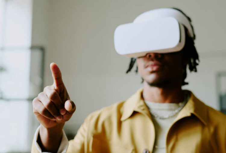 Masa Depan Virtual, Bagaimana VR dan AR Mengubah Industri Hiburan?