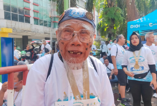 Tukimin, Pelari Berusia 86 Tahun Asal Banyuwangi Lari 5 KM di Tangsel Marathon 2022