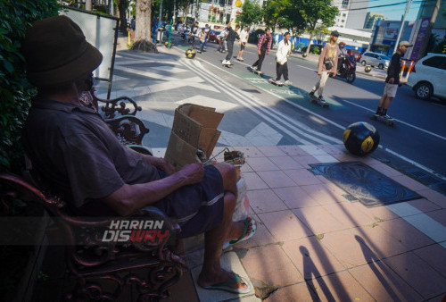 Sebanyak 500 Skateboarder mengikuti pawai dari Taman Surya hingga Skatepark Surabaya, Jawa Timur, Selasa 21 Juni 2022. Sebanyak 500 Skateboarder tersebut melakukan konvoi untuk memperingati Skateboard World Day 2022. 