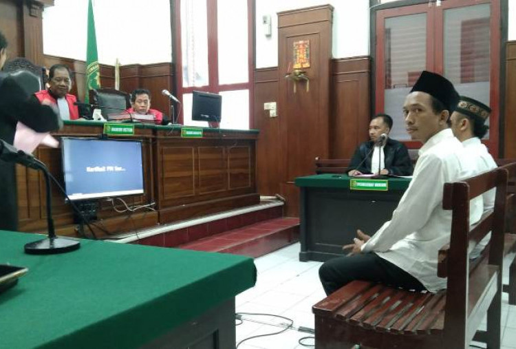 Dua Kurir Narkotika Dituntut Mati di PN Surabaya