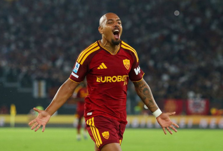 AS Roma vs Fiorentina 4-0: Hat-trick Donyell Malen Hancurkan La Viola