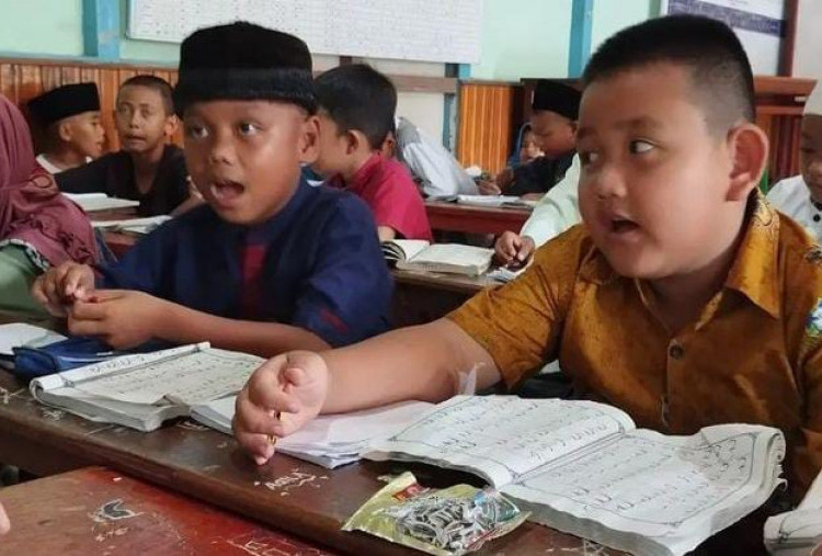 Cara Memperkenalkan Anak Zaman Sekarang Pada Puasa