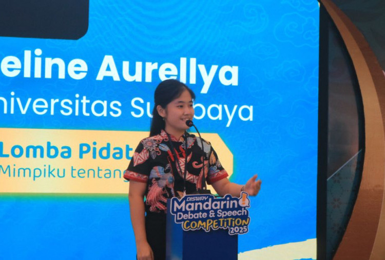 Disway Mandarin Speech Competition: Celine Aurellya dari UBAYA Tampil Bawakan Harapannya Terhadap Indonesia