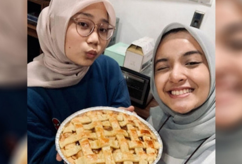 Eril Ulang Tahun ke-23 Hari Ini, Nabila Ishma dan Zara Buat Kue