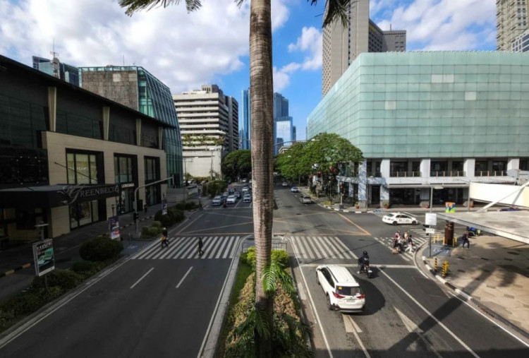 Harga BBM Naik Gila-Gilaan, Sepinya Jalanan di Manila Bak Kota Hantu